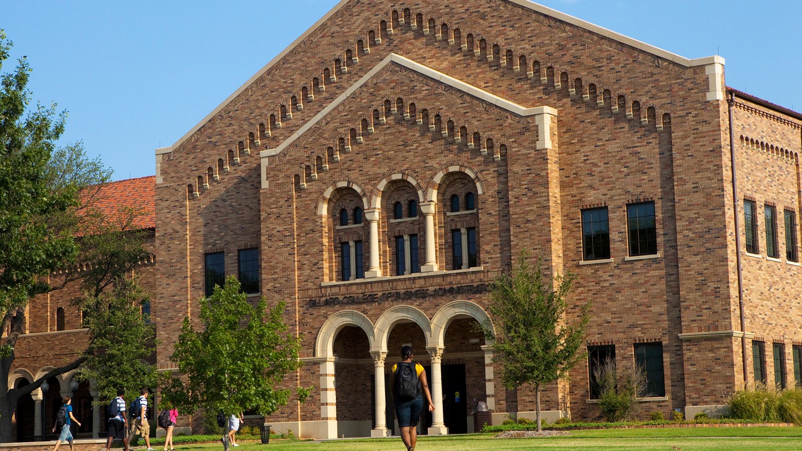 Dillard College of Business Administration